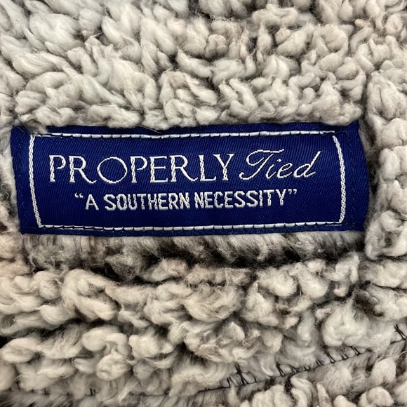 Properly Tied pintail Pullover large - Picture 6 of 6